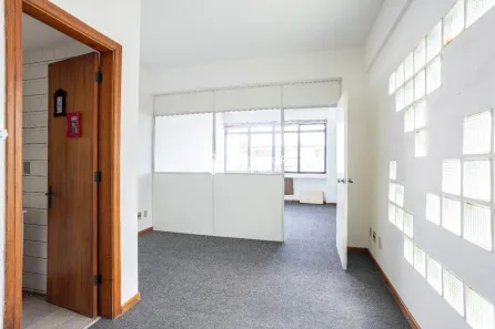 Sala Comercial para alugar, 46m² no Independência, Porto Alegre