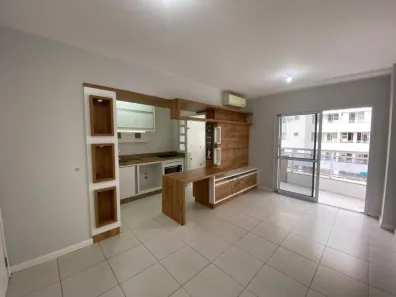 Apartamento com 2 Quartos à venda, 63m² no Barreiros, São José