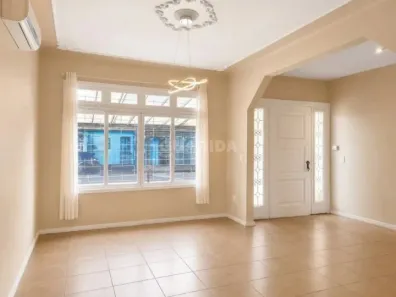 Casa com 4 Quartos para alugar, 240m² no Floresta, Porto Alegre