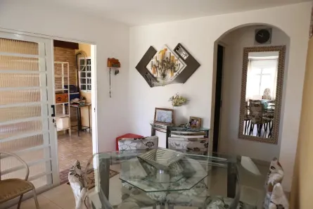 Casa com 3 Quartos à venda, 200m² no Conjunto Água Branca, Contagem