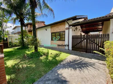Casa de Condomínio com 3 Quartos à venda, 214m² no Centro, Bertioga