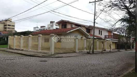Casa com 4 Quartos à venda, 240m² no Jardim Lindóia, Porto Alegre