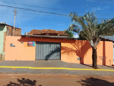 Casa com 3 Quartos à venda, 80m² no Jardim Curitiba, Goiânia