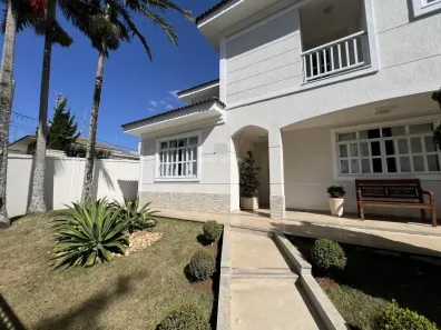 Casa com 4 Quartos à venda, 400m² no Chales do Imperador, Juiz de Fora