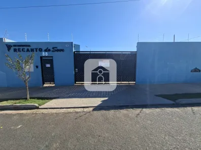 Casa de Condomínio com 2 Quartos para alugar, 63m² no Loteamento Residencial Pequis, Uberlândia