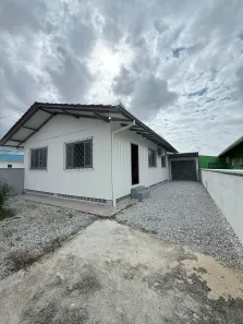 Casa com 3 Quartos para alugar, 100m² no Centro, Camboriú