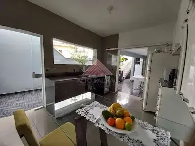 Sobrado com 2 Quartos à venda, 180m² no Jardim Guapituba, Mauá
