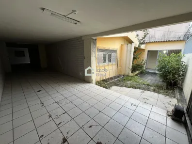 Casa com 3 Quartos para alugar, 330m² no Barro Vermelho, Natal