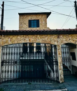 Sobrado com 4 Quartos à venda, 295m² no Vila Metalúrgica, Santo André