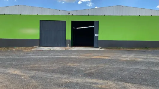 Galpão/Depósito/Armazém para alugar, 900m² no Village, Formosa