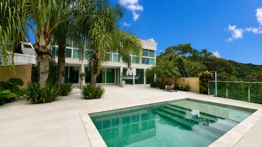 Casa com 3 Quartos à venda, 368m² no Centro I, Brusque