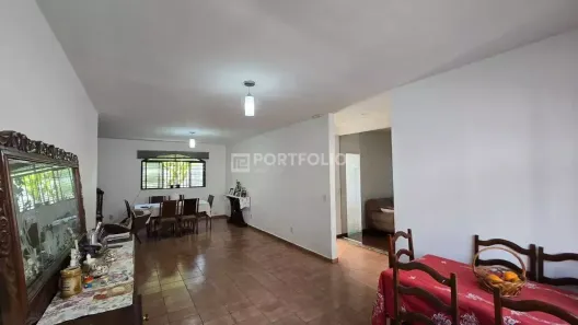 Casa com 3 Quartos à venda, 197m² no Jardim América, Goiânia