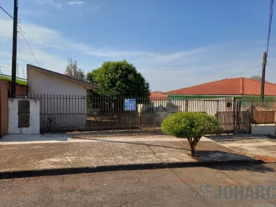Casa com 3 Quartos à venda, 224m² no Jardim Monções, Apucarana