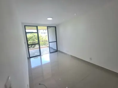 Apartamento com 3 Quartos para alugar, 84m² no Recreio dos Bandeirantes, Rio de Janeiro
