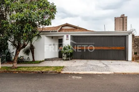 Casa com 4 Quartos à venda, 350m² no Centro, Piracicaba