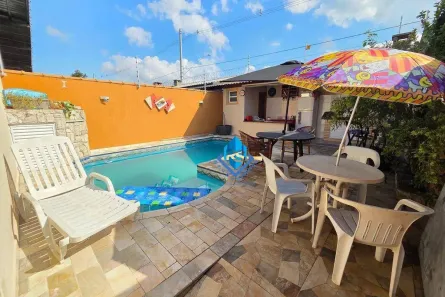 Casa com 3 Quartos para alugar, 290m² no Caiçara, Praia Grande