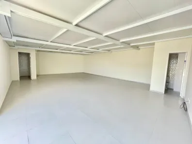 Sala Comercial para alugar, 84m² no Jardim Cláudia, Pinhais