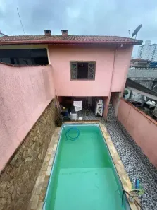 Sobrado com 5 Quartos à venda, 240m² no Guilhermina, Praia Grande