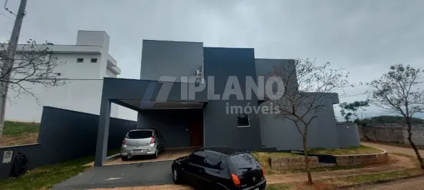 Sobrado com 4 Quartos à venda, 200m² no Parque Sisi, São Carlos