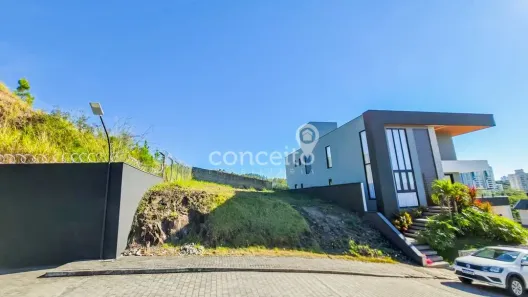 Lote/Terreno à venda, 338m² no Velha, Blumenau