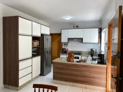 Casa com 3 Quartos à venda, 240m² no Jardim das Flores, Osasco