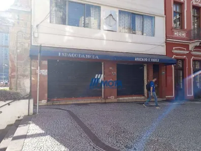 Ponto Comercial para alugar, 400m² no Centro, Curitiba
