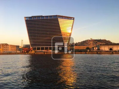Sala Comercial para alugar, 955m² no Santo Cristo, Rio de Janeiro