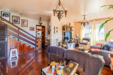 Casa com 5 Quartos à venda, 235m² no Teresópolis, Porto Alegre