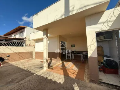 Imóvel Comercial para alugar, 360m² no Vila Toncheff, Montes Claros