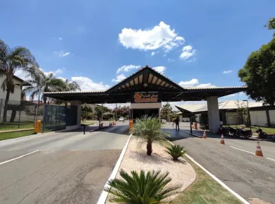 Sobrado com 3 Quartos à venda, 112m² no Jardim Vitória, Goiânia