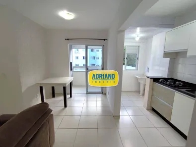 Apartamento com 2 Quartos para alugar, 53m² no Areias, São José