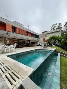 Casa de Condomínio com 3 Quartos à venda, 600m² no Cézar de Souza, Mogi das Cruzes