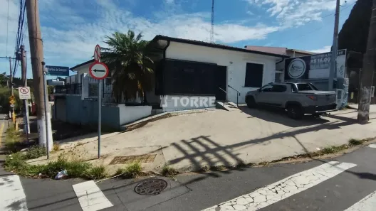 Casa com 3 Quartos para alugar, 180m² no Vila Industrial, Campinas
