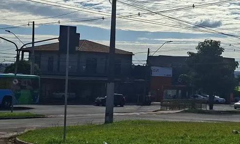 Sobrado com 3 Quartos para alugar, 120m² no Ideal, Londrina