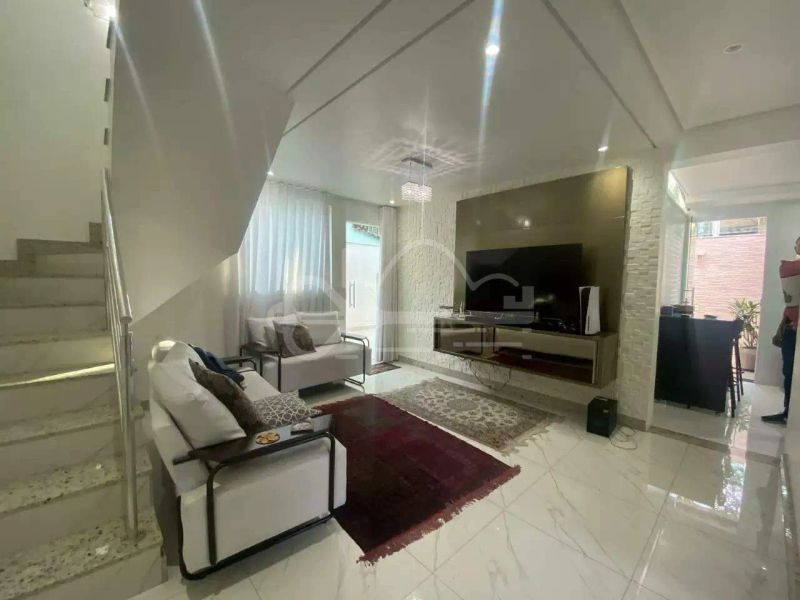 Casa em condomínio com 3 quartos — Santa Amélia, Belo Horizonte
