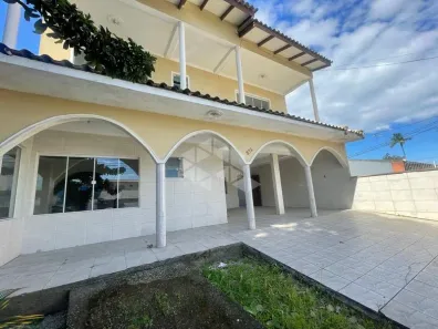 Casa com 4 Quartos para alugar, 240m² no Jardim Eldorado, Palhoça