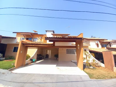 Sobrado com 3 Quartos à venda, 160m² no Recanto dos Pássaros, Cuiabá