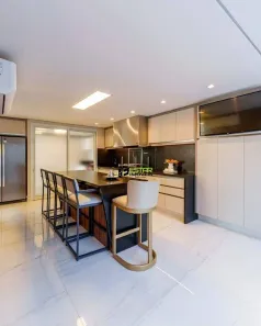 Casa de Condomínio com 3 Quartos para venda ou aluguel, 250m² no Parque Arco Iris, Atibaia