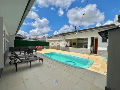Sobrado com 5 Quartos à venda, 250m² no Estância Velha, Canoas