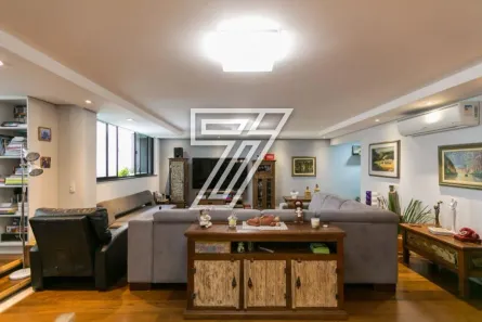 Apartamento com 3 Quartos à venda, 240m² no Água Verde, Curitiba