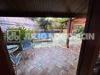 Casa de Condomínio com 4 Quartos à venda, 272m² no Recreio dos Bandeirantes, Rio de Janeiro