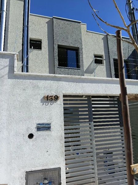 Casa com 2 quartos — Planalto, Belo Horizonte