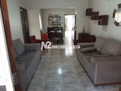 Casa com 5 Quartos para alugar, 396m² no Tibery, Uberlândia