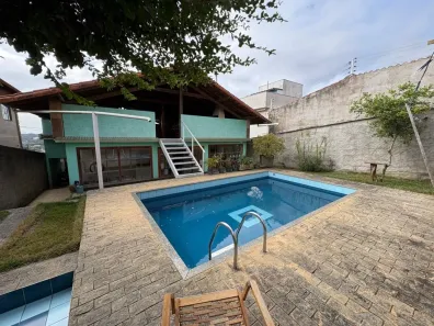 Casa de Condomínio com 3 Quartos à venda, 230m² no Aeroporto, Juiz de Fora