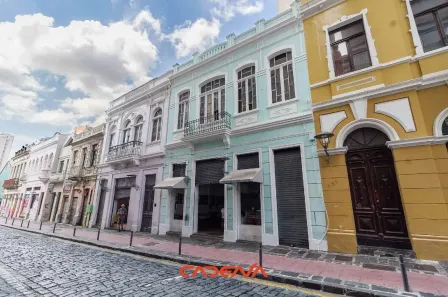 Prédio Comercial com 3 Quartos à venda, 273m² no Centro, Curitiba