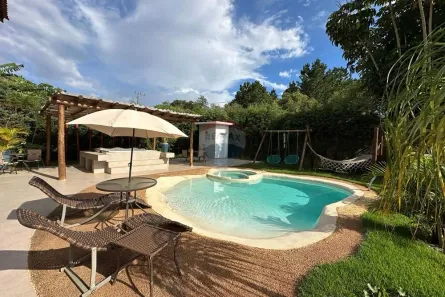 Fazenda/Sítio com 4 Quartos à venda, 584m² no Paruru, Ibiúna