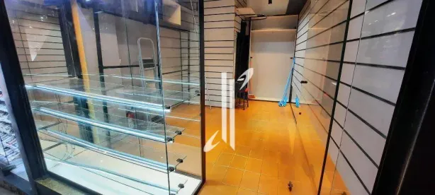 Ponto Comercial para alugar, 30m² no República, São Paulo