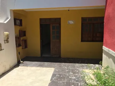 Casa com 2 Quartos para alugar, 75m² no Stella Maris, Salvador