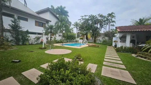 Casa de Condomínio com 5 Quartos à venda, 400m² no Jardim Acapulco, Guarujá