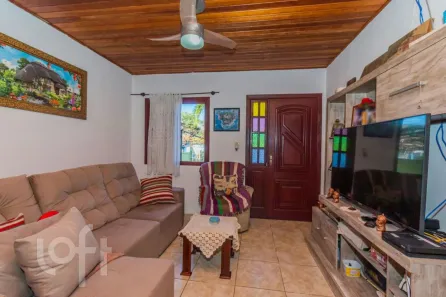 Casa com 2 Quartos à venda, 135m² no Campo Novo, Porto Alegre